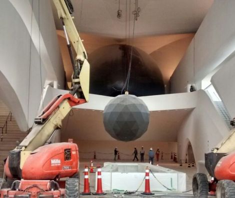 Le plafond tendu s’installe à froid dans les musées